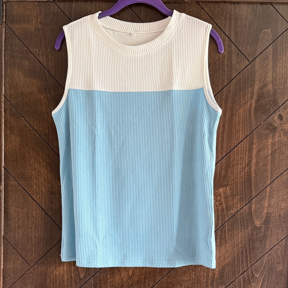 Sleeveless Two-Tone Ribbed Tank Top — White & Light Blue